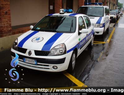 Renault Clio II serie restyle
Polizia Municipale San Lazzaro di Savena (BO)
Parole chiave: Renault Clio_IIserie_restyle