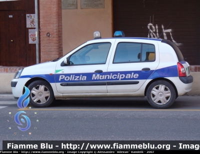 Renault Clio II serie restyle
Polizia Municipale San Lazzaro di Savena (BO)
Parole chiave: Renault Clio_IIserie_restyle