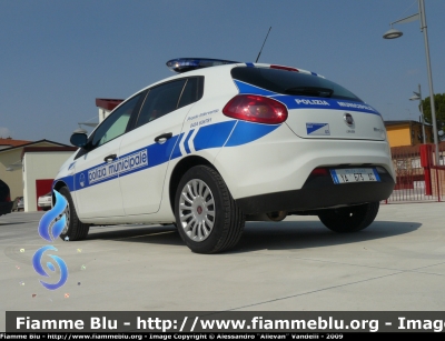 Fiat Nuova Bravo
PM Sile
POLIZIA LOCALE YA673AC
Allestimento Battiston
Parole chiave: Fiat Nuova_bravo PM sile azzano_decimo POLIZIA_LOCALE_YA673AC friuli_venezia_giulia