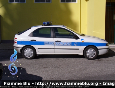 Fiat Brava I serie
PM Cuore dello Stella (UD)
livrea Polizia Comunale. Originariamente apparteneva alla Polizia Municipale di Teor, ora consociata
Parole chiave: Fiat Brava_Iserie PM Cuore_dello_Stella Udine Friuli_Venezia_Giulia