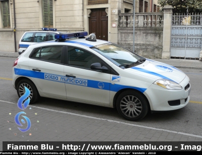 Fiat Nuova Bravo
Polizia Locale Udine
Livrea Polizia Municipale
Parole chiave: Fiat nuova Bravo polizia_locale pm udine friuli_venezia_giulia polizia_municipale