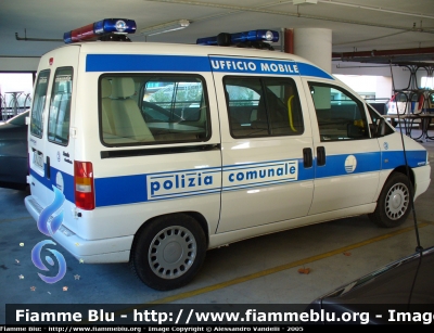 Fiat Scudo II serie
Polizia Locale Grado (GO)
Livrea Polizia Comunale
Parole chiave: Fiat Scudo_IIserie