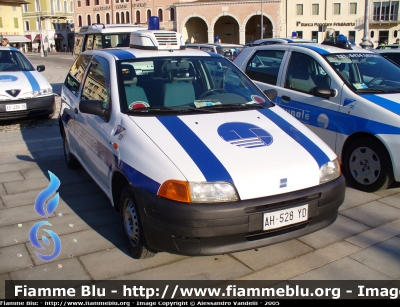 Fiat Punto I serie
Polizia Municipale Aviano, Budoia, Polcenigo (PN)
Livrea Polizia Comunale
Parole chiave: Fiat Punto_Iserie