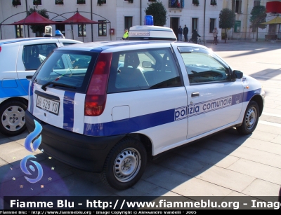 Fiat Punto I serie
Polizia Municipale Aviano, Budoia, Polcenigo (PN)
Livrea Polizia Comunale
Parole chiave: Fiat Punto_Iserie