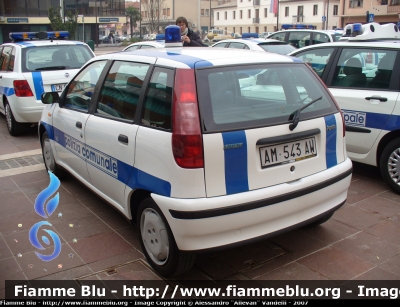 Fiat Punto I serie
PM Sile (Prata di PN 02): Livrea Polizia Comunale.
Parole chiave: Fiat Punto_Iserie PM Sile Prata_di_Pordenone Friuli_Venezia_Giulia