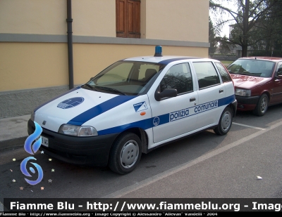 Fiat Punto I serie
PM Sile (Pravisdomini 01): Livrea Polizia Comunale.
Parole chiave: Fiat Punto_Iserie PM Sile Pravisdomini Friuli_Venezia_Giulia