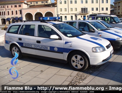 Opel Astra SW II serie
PM Sesto al Reghena. Livrea Polizia Comunale.
Parole chiave: Opel Astra_SW_IIserie PM Sesto_al_Reghena PN