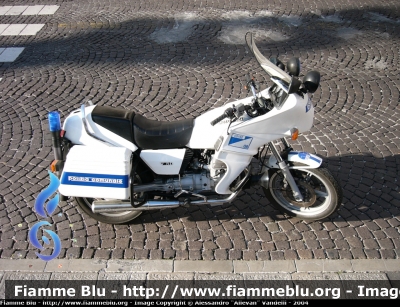 Moto Guzzi V50
Polizia Municipale di Udine
Livrea Polizia Comunale
Parole chiave: Moto_Guzzi V50 PM Udine