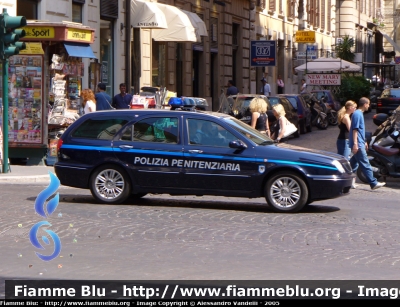 Lancia Lybra Station Wagon
Polizia Penitenziaria
Autovettura Utilizzata dal Nucleo Radiomobile per i Servizi Istituzionali


Parole chiave: Lancia Lybra_SW Polizia_Penitenziaria