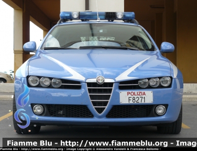 Alfa Romeo 159 Sportwagon
Polizia Stradale
Polizia F8271
Parole chiave: Alfa_Romeo 159_sportwagon Polizia_f8271 Polizia_Stradale Polstrada