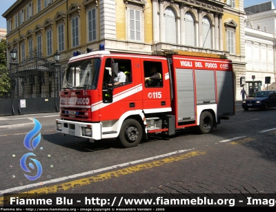 Iveco City2000 100E21 I serie
Vigili del Fuoco
Comando Provinciale di Roma
AutoPompaSerbatoio allestimento Iveco-Magirus
VF 21824
Parole chiave: Iveco City2000_100E21_Iserie VF21284