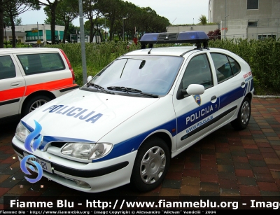 Renault Megane I serie
Republika Slovenija - Repubblica Slovena
Policija - Polizia
Parole chiave: Renault Megane_Iserie Policija Polizia Slovenia