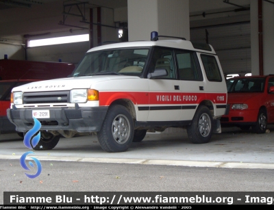 Land Rover Discovery I serie
Vigili del Fuoco
Comando Provinciale di Udine
VF 21291
livrea bianca
Parole chiave: Land_Rover Discovery_Iserie VVF Udine VF21291