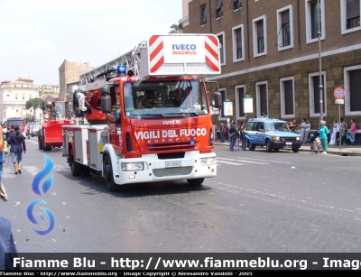 Iveco EuroFire 150E28 II serie
Vigili del Fuoco
AutoScala da 30 metri allestimento Iveco-Magirus
VF 22941
Parole chiave: Iveco EuroFire_150E28_IIserie VF22941