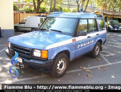 Land Rover Discovery II serie
Polizia di Stato
Reparto Mobile
POLIZIA E1777
Parole chiave: Land_Rover_Discovery_II_serie