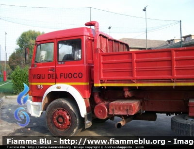 Iveco 180-24
Vigili del Fuoco
Comando Provinciale di Asti
VF 23208
Parole chiave: Iveco 180-24 VF23208