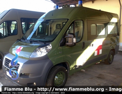 Fiat Ducato X250
Esercito Italiano
Sanità Militare
EI CU 225
Parole chiave: Fiat Ducato_X250 Ambulanza EICU225