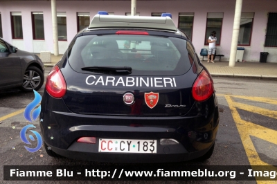 Fiat Nuova Bravo
Carabinieri
Nucleo Operativo RadioMobile
CC CY 183
variante con stemma NORM sul baule
Parole chiave: Fiat_NuovaBravo_CC