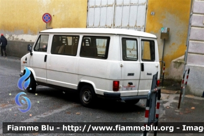 Fiat Ducato I serie
Polizia Penitenziaria
Automezzo adibito al trasporto materiale
POLIZIA PENITENZIARIA 912 AE
Parole chiave: Fiat Ducato_Iserie POLIZIAPENITENZIARIA912AE