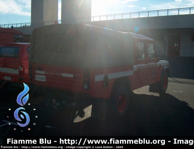 Land Rover Defender 130
Vigili del Fuoco
Comando Provinciale di Bologna
Veicolo in appoggio alla Protezione Civile Regione Emilia-Romagna
VF 22097
Parole chiave: Land-Rover Defender_130 VF22097