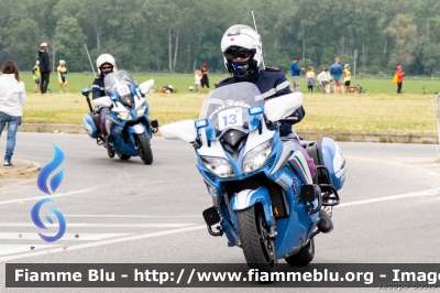 Yamaha FJR 1300 II serie
Polizia di Stato
Polizia Stradale
Allestimento Elevox
POLIZIA G3150
in scorta al Giro d'Italia 2021
Moto "13"
Parole chiave: Yamaha FJR_1300_IIserie POLIZIAG3150 Giro_D_Italia_2021