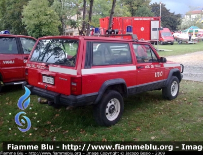 Jeep Cherokee
Vigili del Fuoco
VF 19945
Parole chiave: Jeep Cherokee VF19945 Vigili_del_Fuoco 