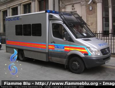 Mercedes-Benz Sprinter III Serie
Great Britain - Gran Bretagna
London Metropolitan Police
Parole chiave: Mercedes Sprinter London_Police