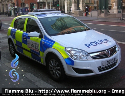 Vauxhall Astra
Great Britain - Gran Bretagna
City of London Police
Parole chiave: Vauxhall Astra London_City_Police