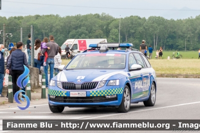 Skoda Octavia Wagon V serie
Polizia di Stato
Polizia Stradale
Allestimento Focaccia
Decorazione Grafica Artlantis
POLIZIA M5202
in scorta al Giro d'Italia 2021
Vettura "2"
Parole chiave: Skoda Octavia_Wagon_Vserie POLIZIAM5202 Giro_D_Italia_2021