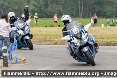 Yamaha FJR 1300 II serie
Polizia di Stato
Polizia Stradale
Allestimento Elevox
POLIZIA G3084
in scorta al Giro d'Italia 2021
Moto "20"
Parole chiave: Yamaha FJR_1300_IIserie POLIZIAG3084 Giro_D_Italia_2021