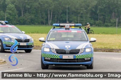 Skoda Octavia Wagon V serie
Polizia di Stato
Polizia Stradale
Allestimento Focaccia
Decorazione Grafica Artlantis
POLIZIA M5229
in scorta al Giro d'Italia 2021
Vettura "3"
Parole chiave: Skoda Octavia_Wagon_Vserie POLIZIAM5229 Giro_D_Italia_2021