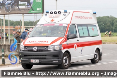 Volkswagen Transporter T6
Croce Rossa Italiana
Comitato Locale di Lipomo (CO)
Allestimento Aricar
CRI 172 AG
In scorta al Giro d'Italia 2021
Parole chiave: Volkswagen Transporter_T6 Ambulanza Giro_D_Italia_2021 CRI172AG