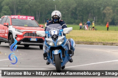 Yamaha FJR 1300 II serie
Polizia di Stato
Polizia Stradale
Allestimento Elevox
POLIZIA G3106
in scorta al Giro d'Italia 2021
Moto "7"
Parole chiave: Yamaha FJR_1300_IIserie POLIZIAG3106 Giro_D_Italia_2021