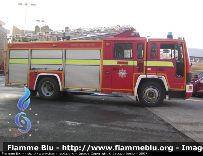 Volvo FL6 I serie
Great Britain - Gran Bretagna
London Fire Brigade 
versione particolare con bande riflettenti
Parole chiave: Volvo FL6_Iserie Fire_Brigade London Gran_Bretagna