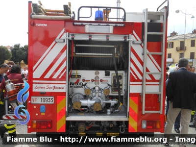 Iveco CityEuroFire 100E21 I serie
Vigili del Fuoco
Comando Provinciale di Torino
Distaccamento Volontario di Luserna San Giovanni
AutoPompaSerbatoio allestimento Iveco-Magirus ricondizionata Fortini
VF19933
Parole chiave: Iveco CityEuroFire_100E21_Iserie VF19933