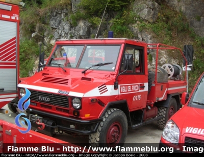 Iveco VM90
Vigili del Fuoco
Comando Provinciale di Cuneo
Antincendio Boschivo
VF 18085
Parole chiave: Iveco VM90 VF18085