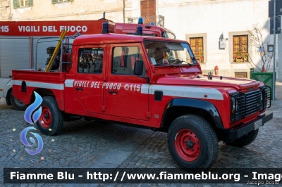 Land Rover Defender 130
Vigili del Fuoco
Comando Provinciale di Cuneo
Distaccamento Volontario di Barge
VF 19329

Parole chiave: Land_Rover Defender_130 VF19329