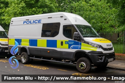 Iveco Daily VI serie 4x4
es-Benz Sprinter III serie restyle
Great Britain - Gran Bretagna
London Metropolitan Police
Marine Unit Support Vehicle
Parole chiave: Iveco Daily_VIserie_4x4