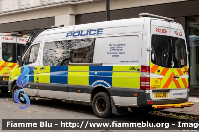 Mercedes-Benz Sprinter III serie restyle
Great Britain - Gran Bretagna
London Metropolitan Police
Parole chiave: Mercedes-Benz Sprinter_IIIserie_restyle