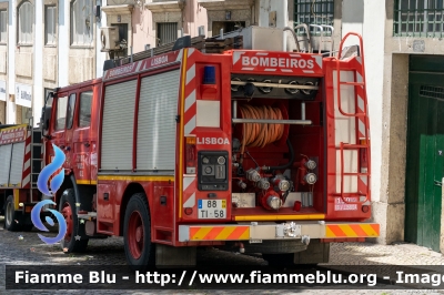 Renault G230
Portugal - Portogallo
Bombeiros Voluntários de Lisboa
Veiculo Urbano de Combate a Incendios
Allestimento Jacinto
Parole chiave: Renault G230