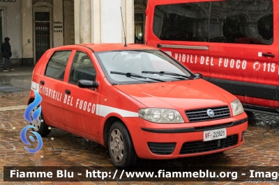 Fiat Punto III serie
Vigili del Fuoco
Comando Provinciale di Torino
VF 22921
Parole chiave: Fiat Punto_IIIserie VF22921 santa_barbara_2019