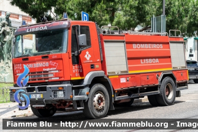 Iveco EuroTrakker 190E30
Portugal - Portogallo
Bombeiros Voluntários de Lisboa
Veículo Tanque Tático Urbano
Parole chiave: Iveco EuroTrakker_190E30