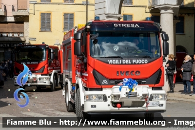 Iveco EuroCargo 120E25 IV serie
Vigili del Fuoco
Comndo Provinciale di Verbania
Distaccamento Volontario di Stresa
AutoPompaSerbatoio allestimento Iveco-Magirus
VF 32222
Parole chiave: Iveco EuroCargo_120E25_IVserie VF32222