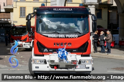 Iveco EuroCargo 120E25 IV serie
Vigili del Fuoco
Comndo Provinciale di Verbania
Distaccamento Volontario di Villadossola 
AutoPompaSerbatoio allestimento Iveco-Magirus
VF 32225
Parole chiave: Iveco EuroCargo_120E25_IVserie VF32225