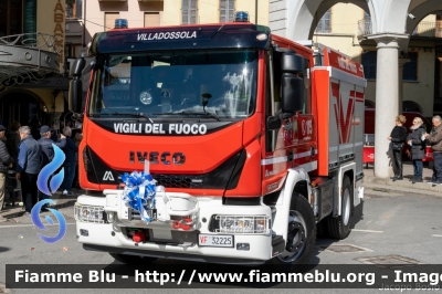 Iveco EuroCargo 120E25 IV serie
Vigili del Fuoco
Comndo Provinciale di Verbania
Distaccamento Volontario di Villadossola 
AutoPompaSerbatoio allestimento Iveco-Magirus
VF 32225
Parole chiave: Iveco EuroCargo_120E25_IVserie VF32225