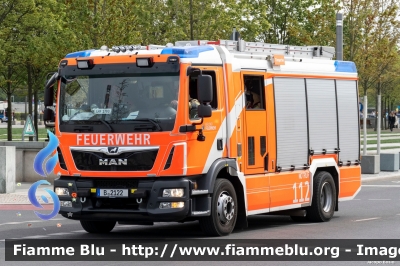 Man TGL 12.290 III serie
Bundesrepublik Deutschland - Germany - Germania
Berliner Feuerwehr
Feuerwache Tiergarten
Lösch-und Hilfeleistungsfahrzeuge
Parole chiave: Man TGL_12.290_IIIserie