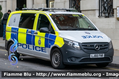 Mercedes-Benz Viano II serie
Great Britain-Gran Bretagna
British Transport Police
Polizia Ferroviaria
Parole chiave: Mercedes-Benz Viano_IIserie