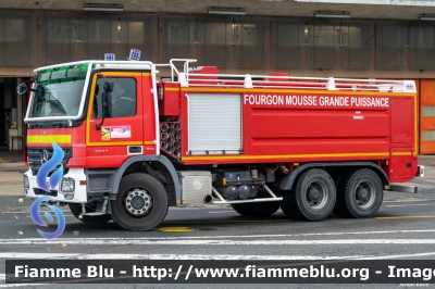 Mercedes-Benz Actros 3344
France - Francia
S.D.I.S. 33 Gironde
C.I.S. La Benauge
Grande Puissance Mousse 10
Parole chiave: Mercedes-Benz Actros_3344