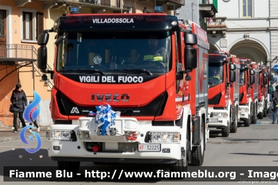 Iveco EuroCargo 120E25 IV serie
Vigili del Fuoco
Comndo Provinciale di Verbania
Distaccamento Volontario di Villadossola 
AutoPompaSerbatoio allestimento Iveco-Magirus
VF 32225
Parole chiave: Iveco EuroCargo_120E25_IVserie VF32225