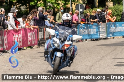 Yamaha FJR 1300 II serie
Polizia di Stato
Polizia Stradale
Allestimento Elevox
POLIZIA G3097
in scorta al Giro d'Italia 2021
Moto "Rossa"
Parole chiave: Yamaha FJR_1300_IIserie POLIZIAG3097 Giro_D_Italia_2021